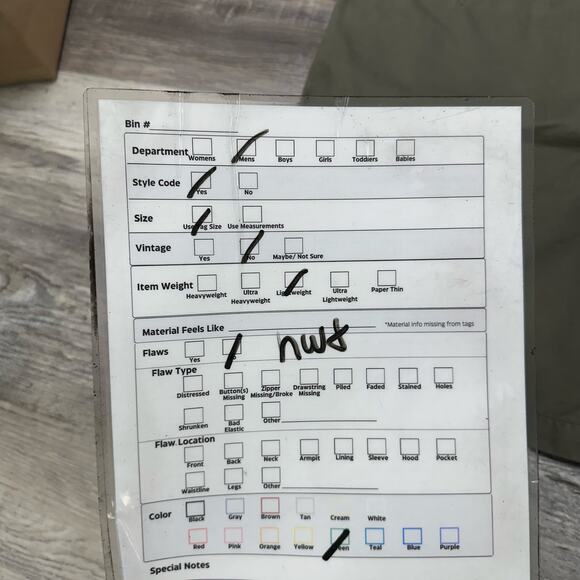 Lands End Shorts NWT Desert Olive Green Mens 38 Traditional Fit Flat Front Chino - Picture 11 of 11